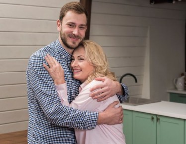 Как конструктивно обсудить сложные отношения с мужем и его мамой