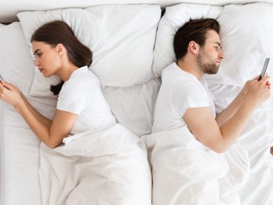 Когда чувства угасают: как справиться с эмоциональной пустотой в отношениях