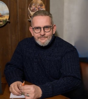 Иллюзия счастья: как потеря аутентичности лишает радости