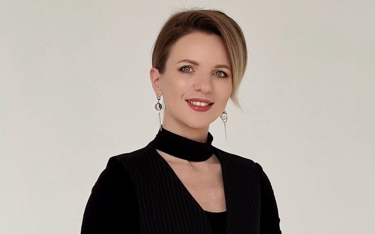 Как танцевально-двигательная терапия помогает преодолеть страх перед камерой