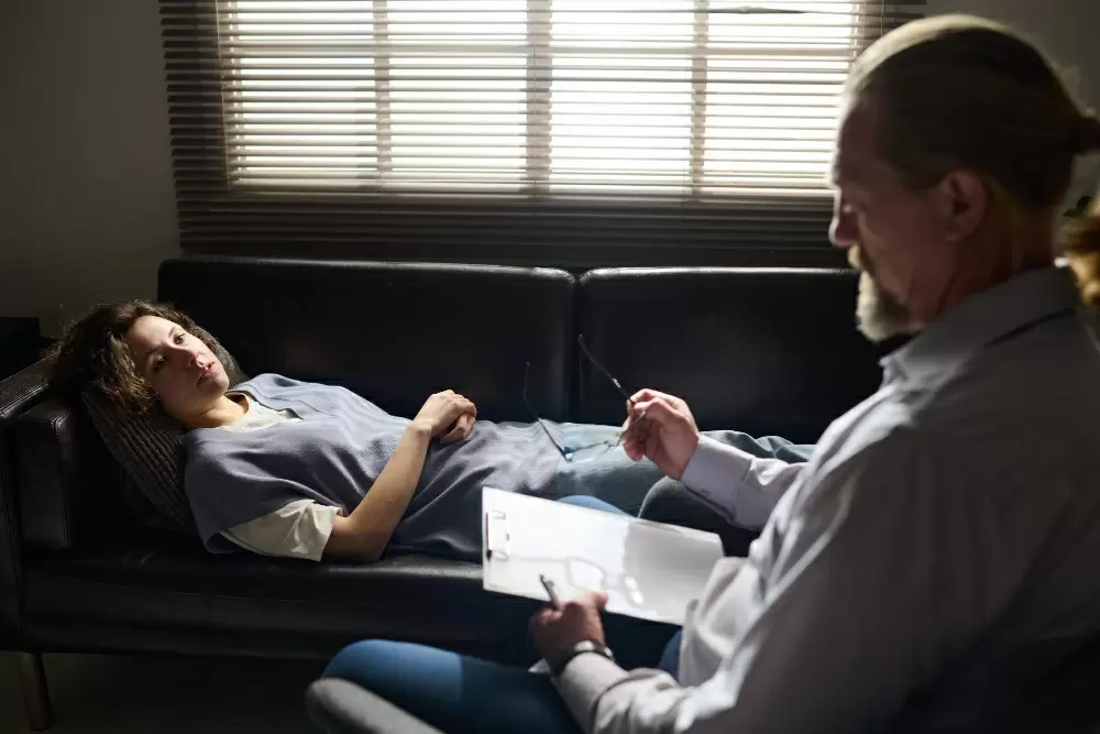 Что скрывается за стенами психиатрического стационара: мифы и реальность